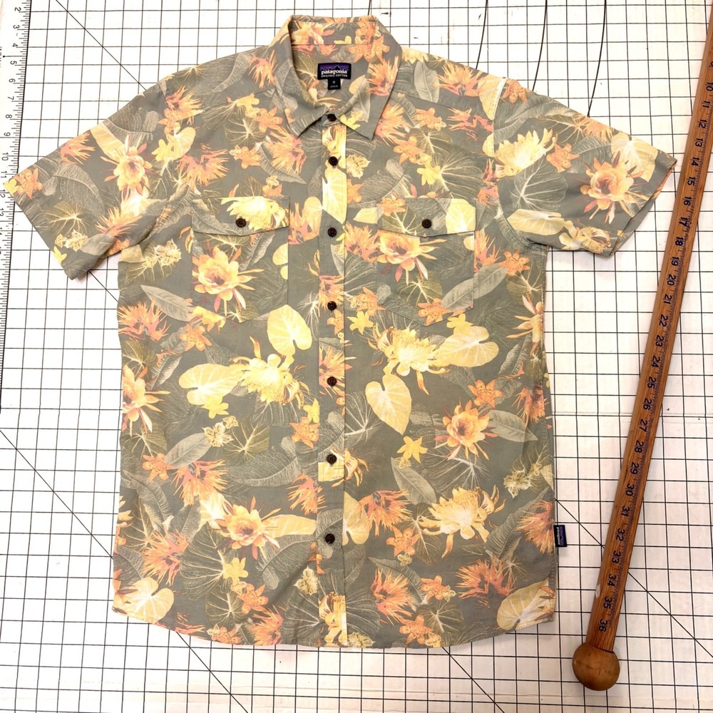 Patagonia Mens Organic Cotton Hawaiian Shirt Sz M Sage Green Floral Dadcore
